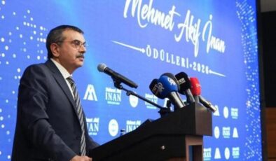 ‘Mehmet Akif İnan Ödülleri’ sahiplerini buldu