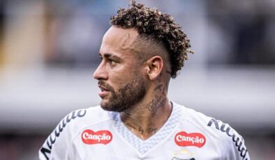 Neymar imzayı atıyor! Sürpriz gelişmeyi sosyal medyadan duyurdu