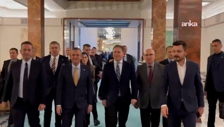 Özgür Özel'den TBMM'de ziyaret