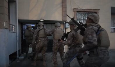 Polis teyakkuza geçti, 15 adrese eş zamanlı baskın düzenledi