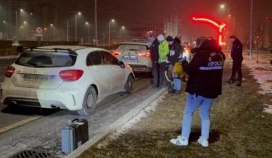 Polise çarpıp kaçan şahıs yakayı ele verdi