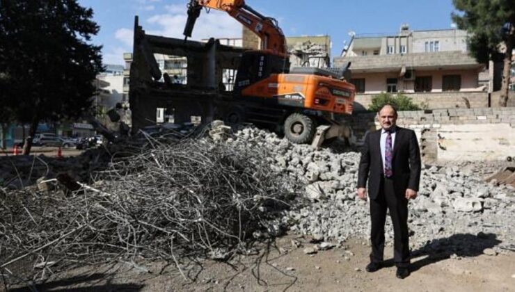 Şanlıurfa Büyükşehir, 25 metrelik yol projesi için 59 bağımsız yapının yıkımını tamamladı