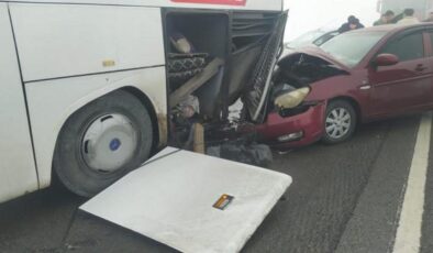 Sivas’ta yolcu otobüsü zincirleme trafik kazasına karıştı
