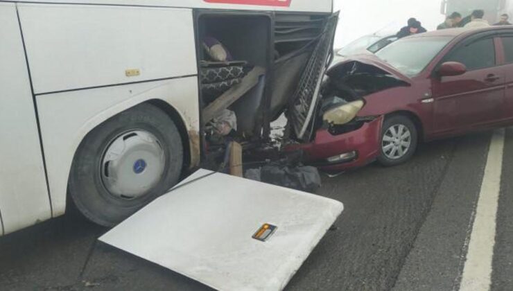Sivas’ta yolcu otobüsü zincirleme trafik kazasına karıştı