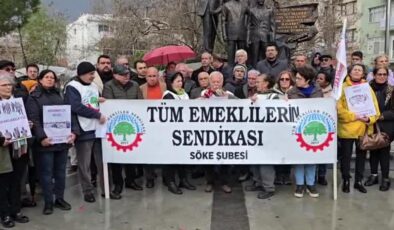 Söke’de emeklilerden oturma eylemi: “Sadaka değil, hakkımızı istiyoruz”