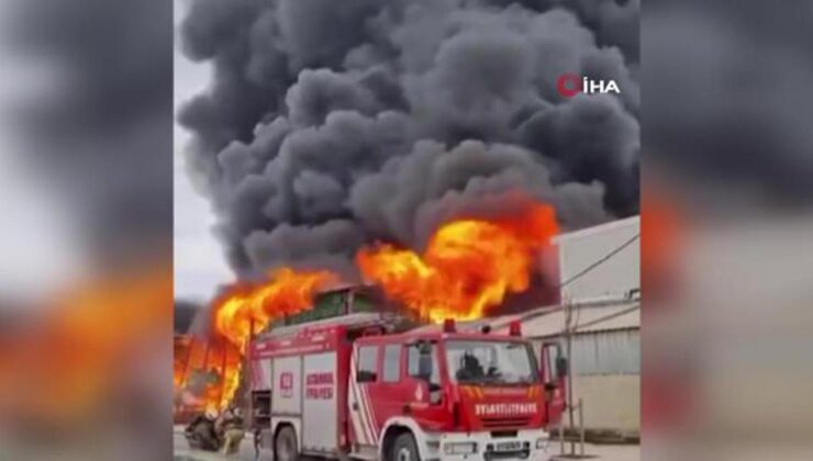 Son Dakika: Büyükçekmece’de iş yerinde yangın!
