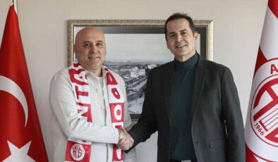 Son dakika | Süper Lig’e geri döndü! Antalyaspor’un yeni teknik direktörü belli oldu