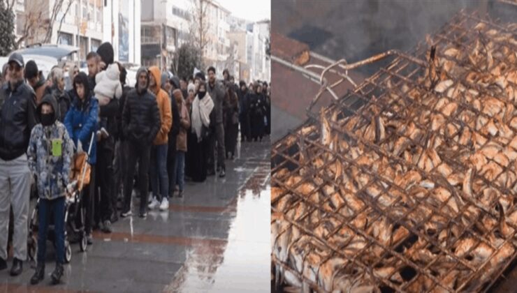 Sultanbeyli’de hamsi festivalinde 2 buçuk ton balık dağıtıldı