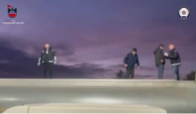 Tankeri arayaan ekipler şaştı kaldı! İçinden kaçak göçmen çıktı