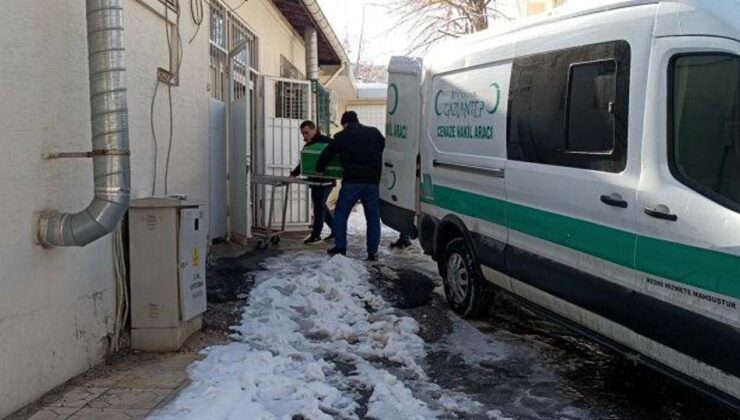 Tartıştığı komşusunu öldürdü