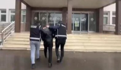 Tefecilik operasyonunda yüklü miktarda döviz ve TL çıktı