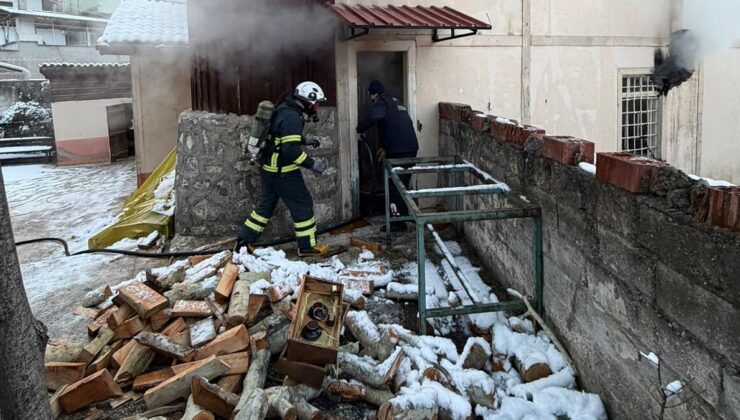 Tokat'ta camide yangın çıktı! Ekipler müdahale etti