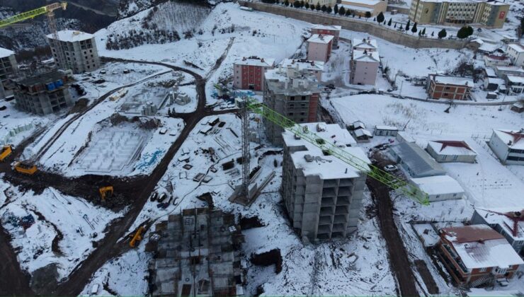 TOKİ inşaatında bir işçi hayatını kaybetti