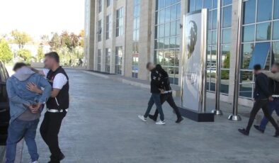 Uşak'ta uyuşturucu operasyonunda yakalanan 7 zanlı tutuklandı