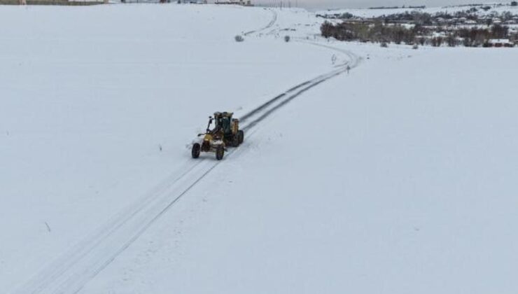 Van’da 283 yerleşim yeri ulaşıma kapandı