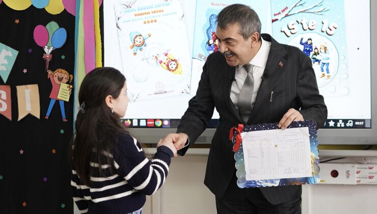 'Karanlık Kafalı Bakan Tekin' diye eleştirilmişti… Atatürksüz karneyi böyle savundu