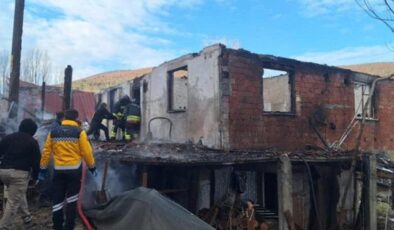 Yangın faciası: 2 kişi hayatını kaybetti