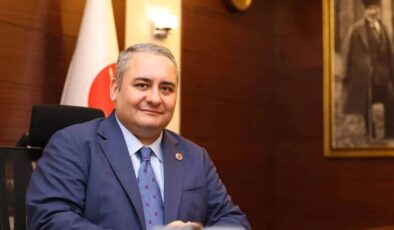 AKP'ye geçeceği iddia edilen CHP'li başkandan paylaşım