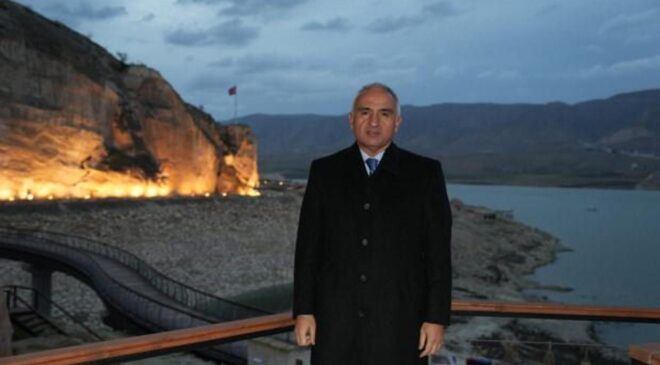 Bakan Ersoy Hasankeyf ve Sason’da sahaya indi