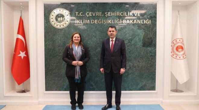 Bakan Kurum, Afyonkarahisar Belediye Başkanı Köksal’ı kabul etti