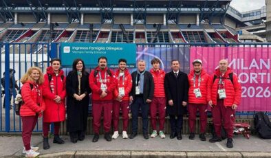 Bakan Osman Aşkın Bak İtalya’da milli sporcuları ziyaret etti