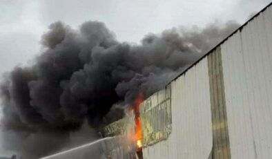 Balıkesir’de depoda yangın