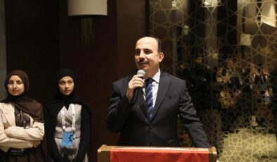 Başkan Altay lise öğrencileriyle buluştu