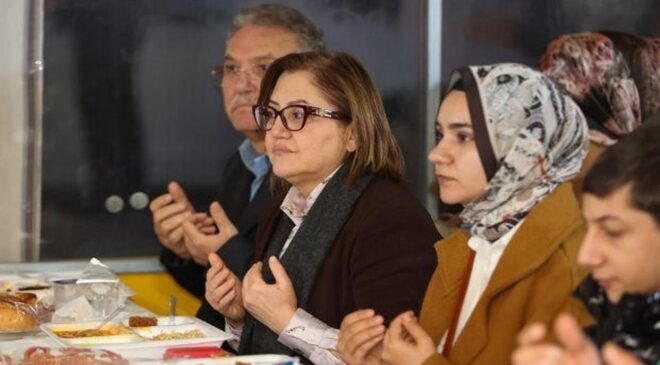 Başkan Şahin vatandaşlarla buluştu