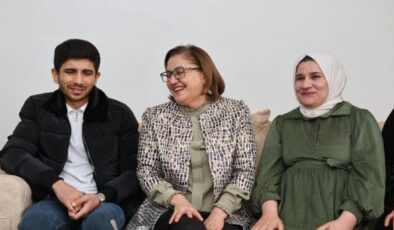 Başkan Şahin’den ‘Bir Umut Bir Can’ projesinden yararlanan çifte ziyaret!