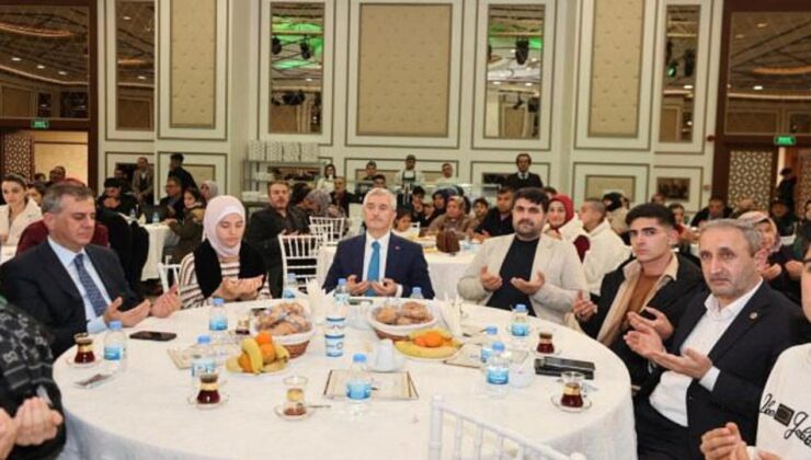 Başkan Tahmazoğlu Kâbe kokulu gençlerle buluştu