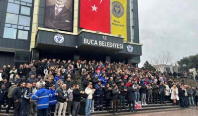 Buca’da eylem bitse de çöp dağları kaldı!