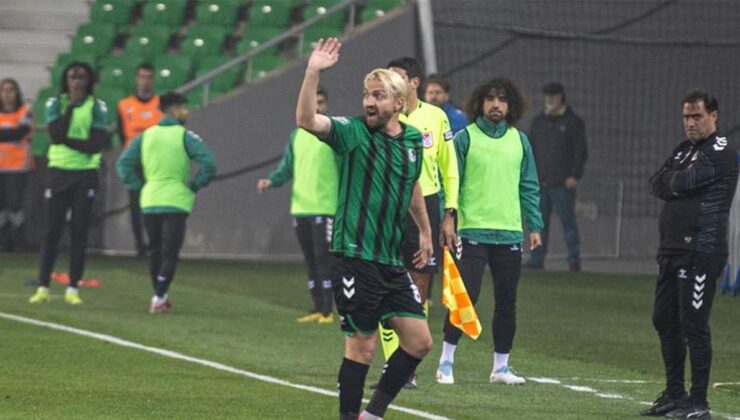 Caner Erkin yine 90 dakikayı tamamlayamadı! Bu sezon dördüncü kırmızı kartını gördü