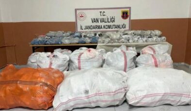 Durdurulan araçtan 3 milyon TL değerinde gümrük kaçağı eşya çıktı