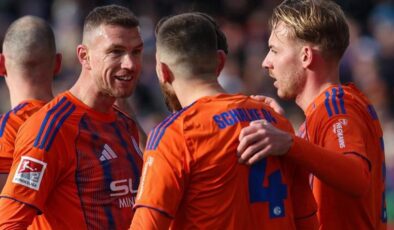 Edin Dzeko’dan 13 dakikada 2 asist! Schalke 04 Türk yıldızları liderliğini sürdürdü