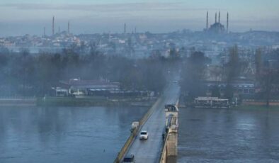 Edirne’de Meriç Nehri’nin debisi iki günde yaklaşık 3 katına çıktı