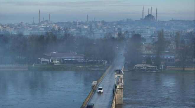 Edirne’de Meriç Nehri’nin debisi iki günde yaklaşık 3 katına çıktı