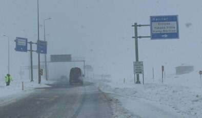Erciyes kara yolu trafiğe kapatıldı