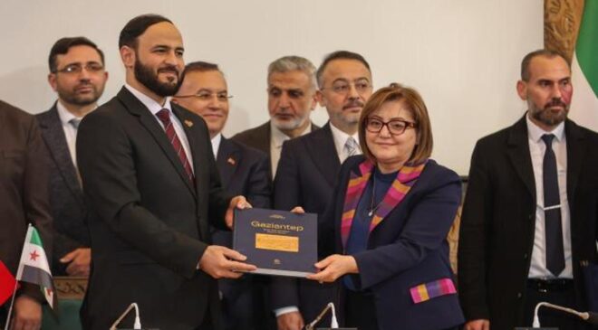 Gaziantep Büyükşehir’den Halep’e yeşil alan ve ulaşım desteği