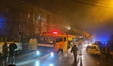 İş hanında yangın paniği. Mahsur kalan 11 kişiyi itfaiye kurtardı