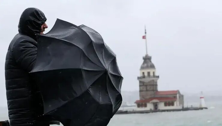 İstanbul Valiliği fırtınaya karşı vatandaşları uyardı: Yer yer 80 kilometre hıza ulaşabilir