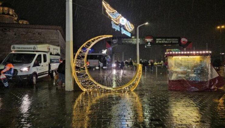 İstanbul’da beklenen sağanak başladı