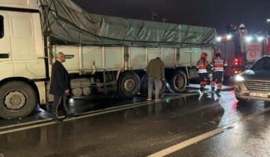 İstanbul’da karşıya geçmek isteyen kadın kamyonun altında kaldı