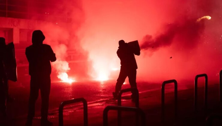 İtalya’da Milano-Cortina Kış Olimpiyat Oyunları’na karşı düzenlenen protestoda olaylar çıktı