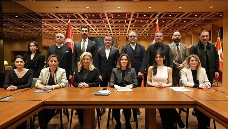 Kadın Futbol Birliği’nin temeli Dolmabahçe’de atıldı