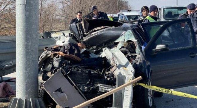 Karaman’daki feci kaza 2 kişi hayatını kaybetti
