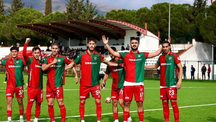 Karşıyaka deplasman hasretini 10 golle söndürdü!