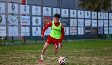 Karşıyaka’ya Adem Yeşilyurt ilaç oldu