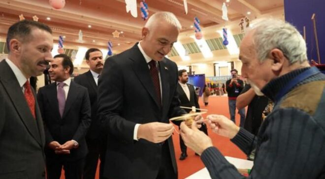 Külliye’de Ramazan’a yoğun ilgi: Bakan Ersoy atölyeleri inceledi