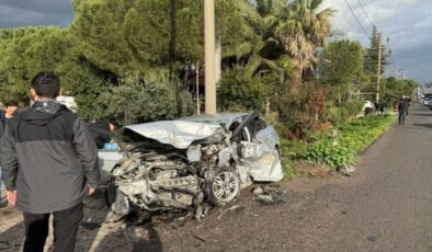 Manisa’da feci kaza: Karşı şeride geçen araç dehşet saçtı