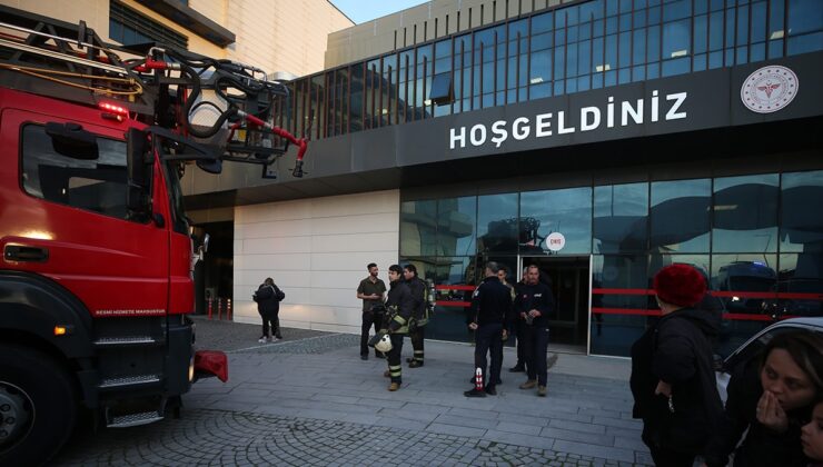 Mehmet Akif Ersoy Devlet Hastanesi'nde yangın paniği